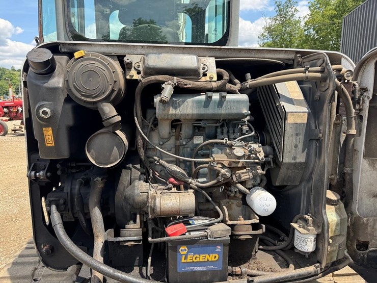 2006-bobcat-341g-image-18