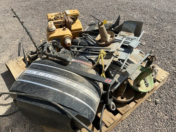 pallet-of-asst-boat-parts-&-engines-image-3