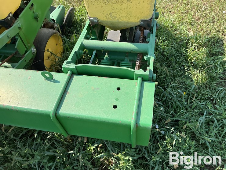 john-deere-7000-image-11