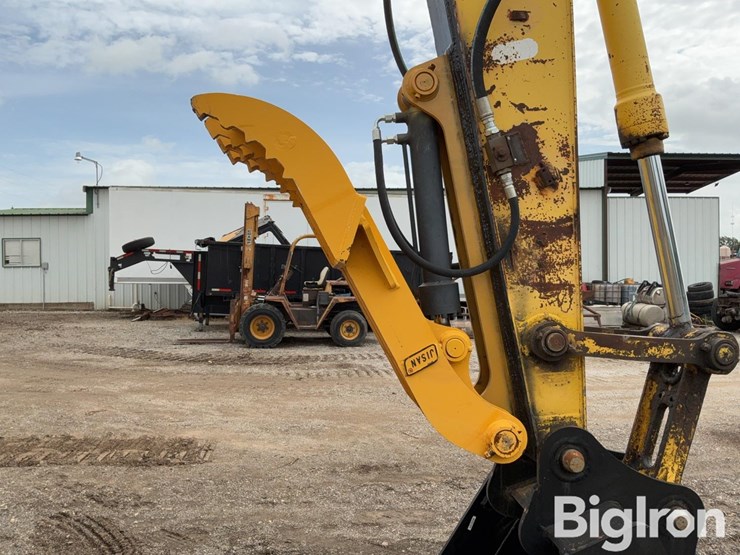 2004-kobelco-sk235sr-lc-1e-image-17