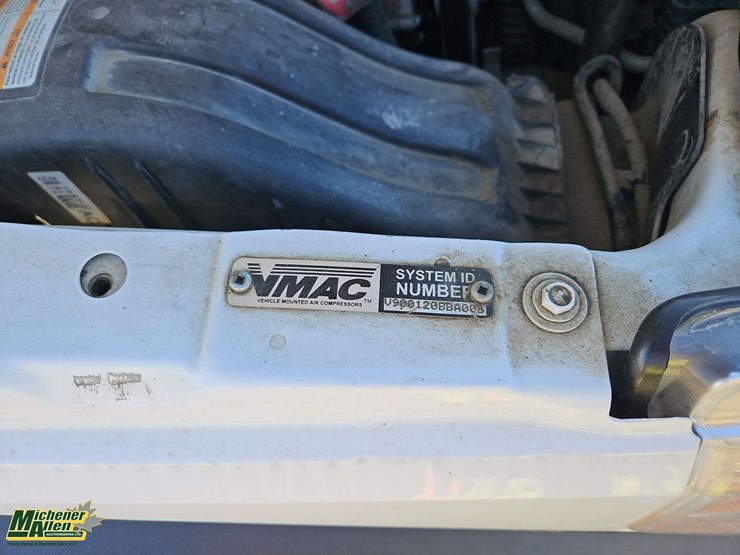 2013-ford-f550-image-33