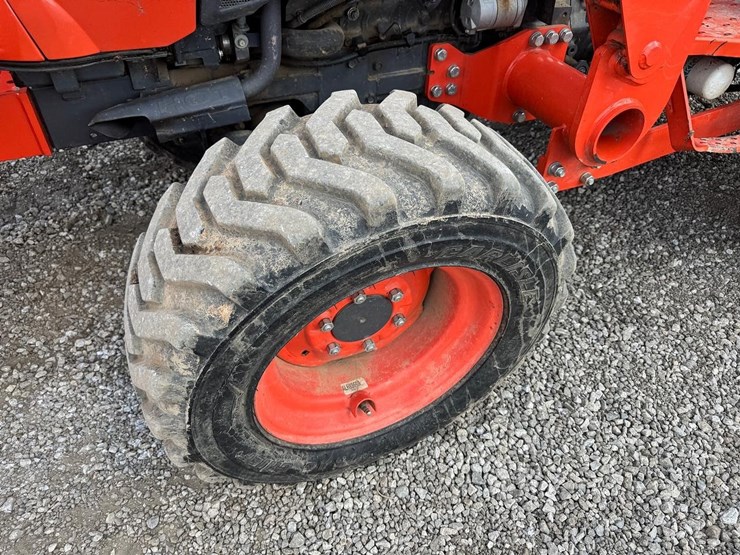 2019-kubota-l4701-image-14