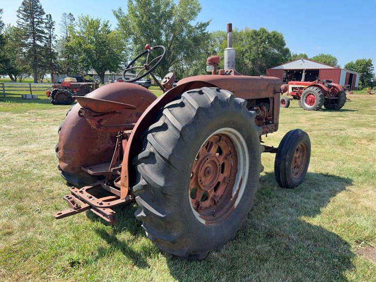 mccormick-deering-super-w-9-image-5
