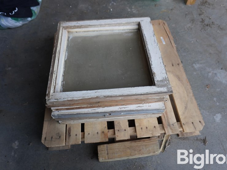 24"x24"-windows-w/glass-image-4
