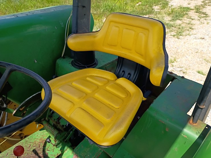 john-deere-2940-image-27