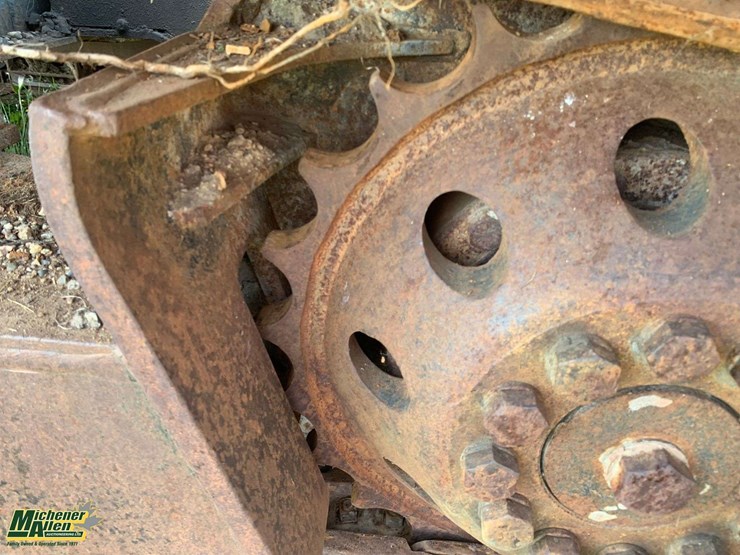1980-caterpillar-215-image-9