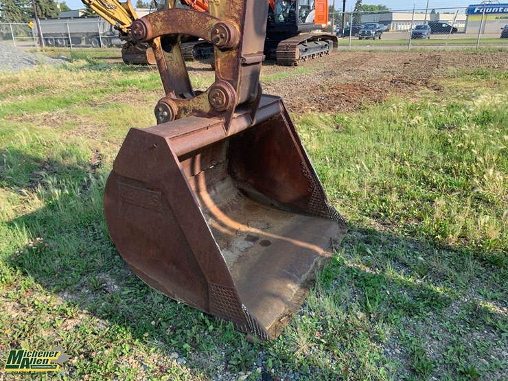 1980-caterpillar-215-image-2