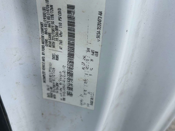 2017-ford-f550-image-60