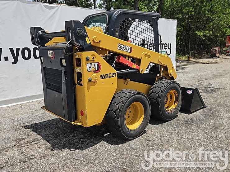 2022-caterpillar-232d-image-5