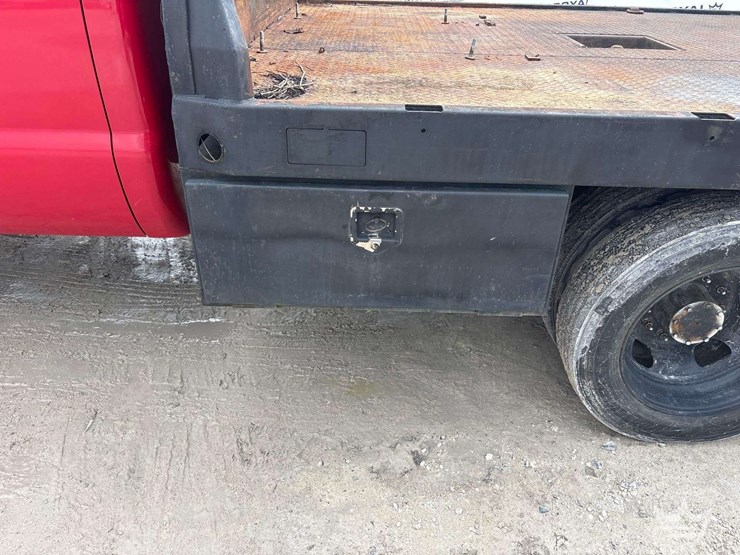 2006-ford-f550-image-25