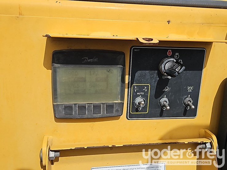 2019-weiler-p385b-image-25