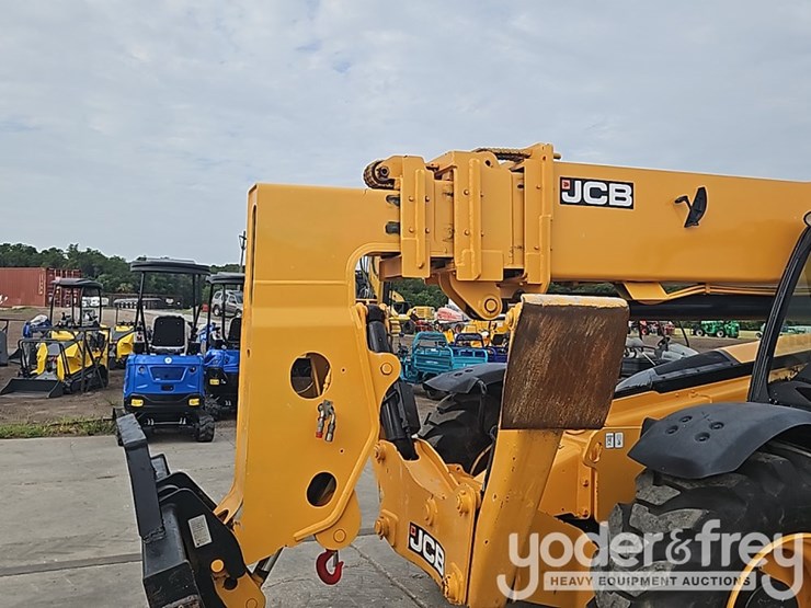 2017-jcb-510-56-image-15