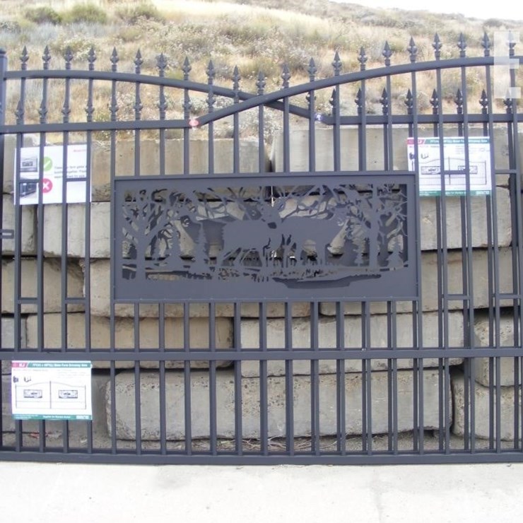 7' X 20' BI-PARTING DRIVEWAY FARM GATE