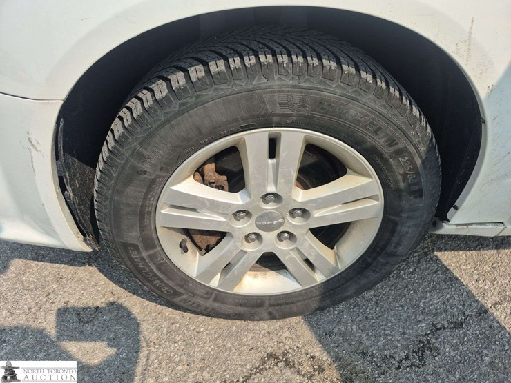2017-dodge-grand-caravan-crew-image-21