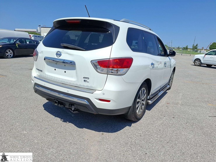 2014-nissan-pathfinder-image-5