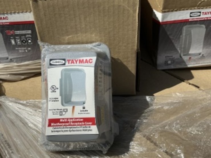 pallet-of-1-&-2-gang-electrical-box-covers-image-3