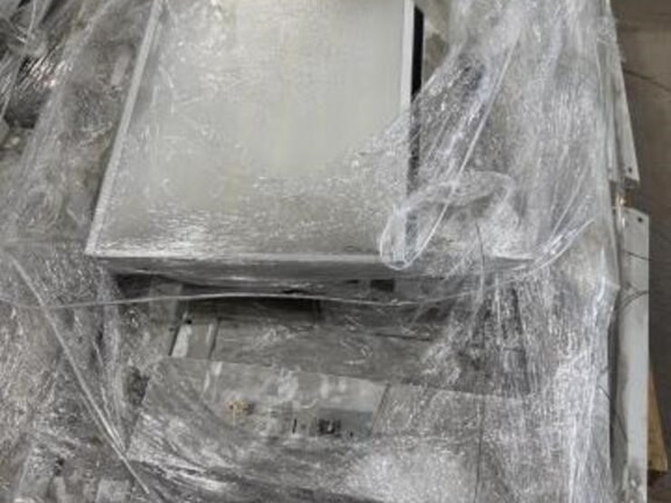 skid-of-multi-run-led-lights-image-5