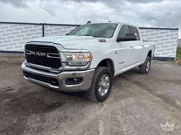 2021-dodge-2500-image-1
