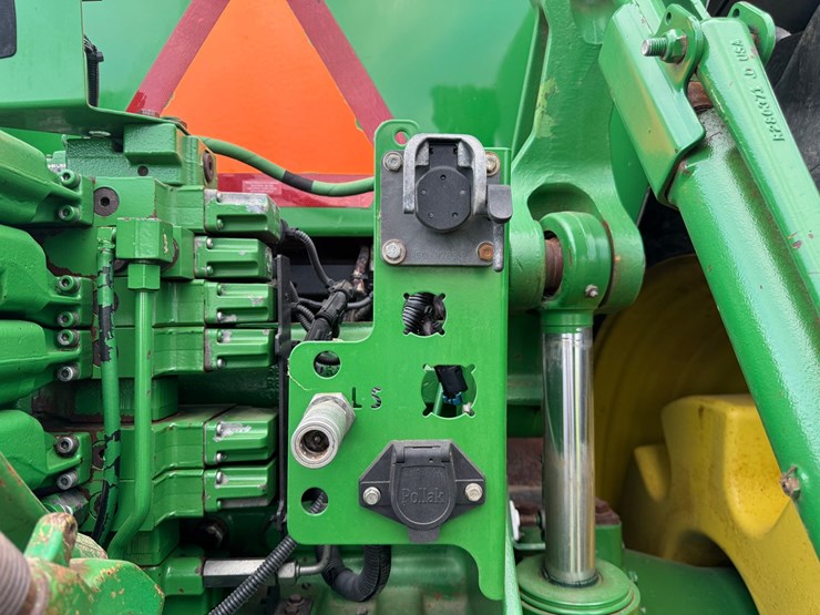 john-deere-8345r-image-51