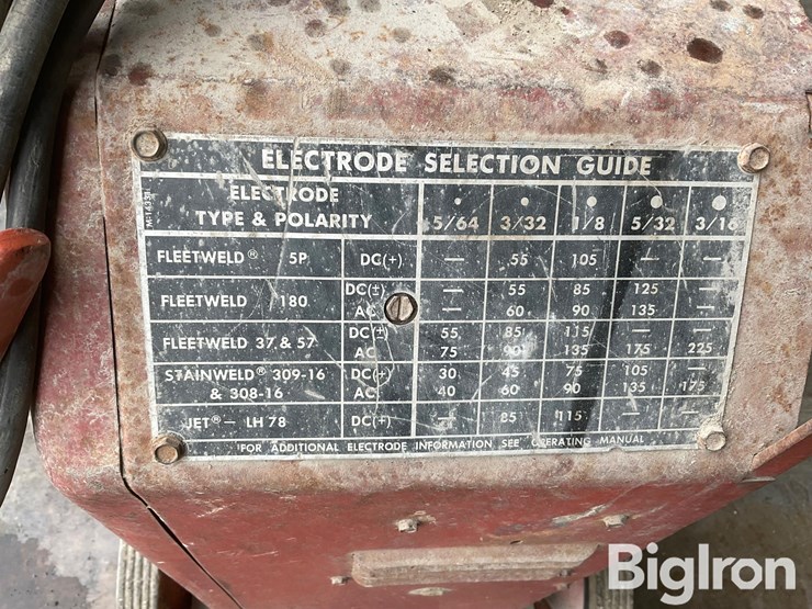 lincoln-a/c,-d/c-225/125-stick-welder-image-9