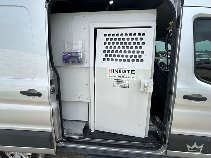 2020-ford-transit-image-18