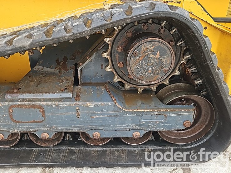 2023-deere-331g-image-19