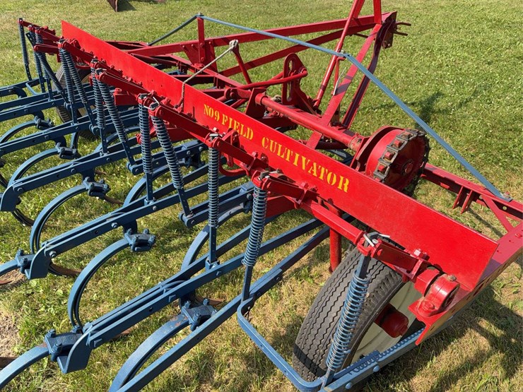 international-harvester-no.-9-field-cultivator-image-16