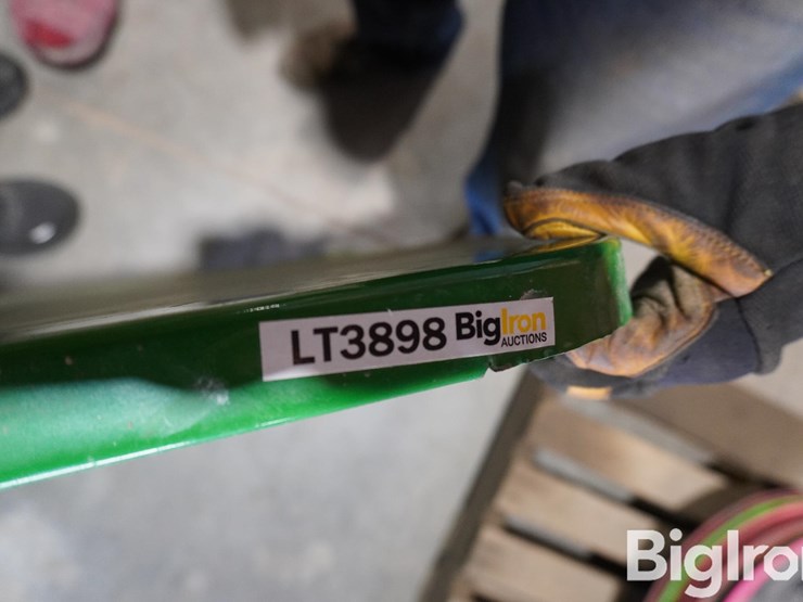 john-deere-567-image-15