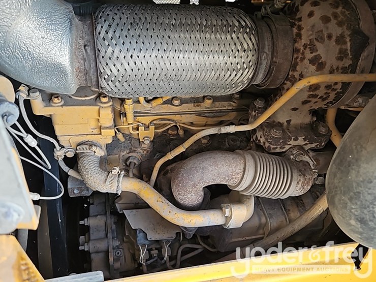 2019-deere-750k-lgp-image-27