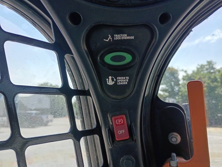 2023-bobcat-t650-image-34