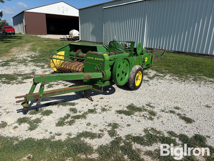 john-deere-24t-image-1