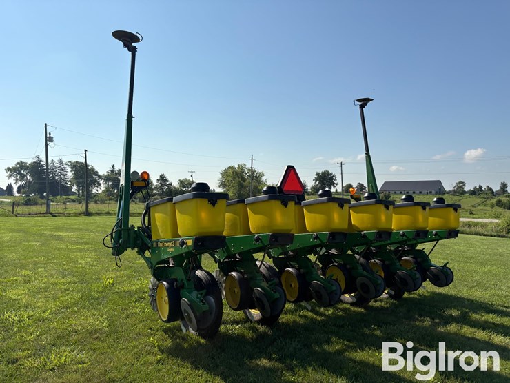john-deere-7200-image-7