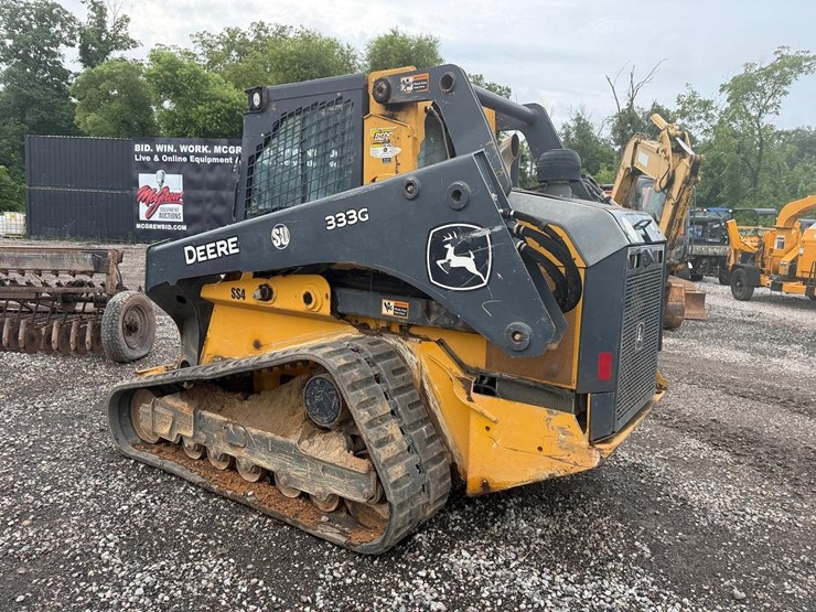 2021-deere-333g-image-6