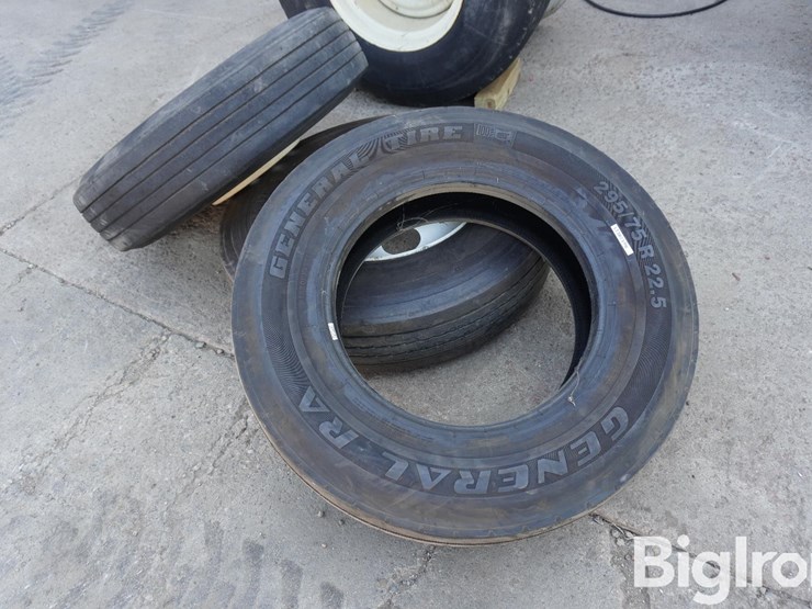 295/75r22.5-tires-&-rims-image-5