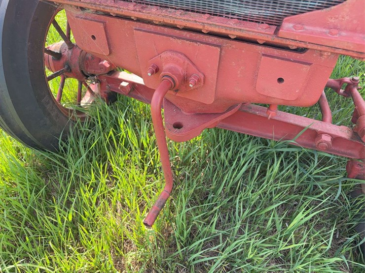 mccormick-deering-w-40-image-16