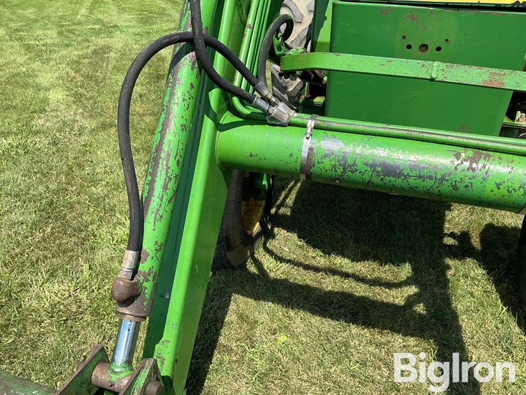 1981-john-deere-2440-image-16