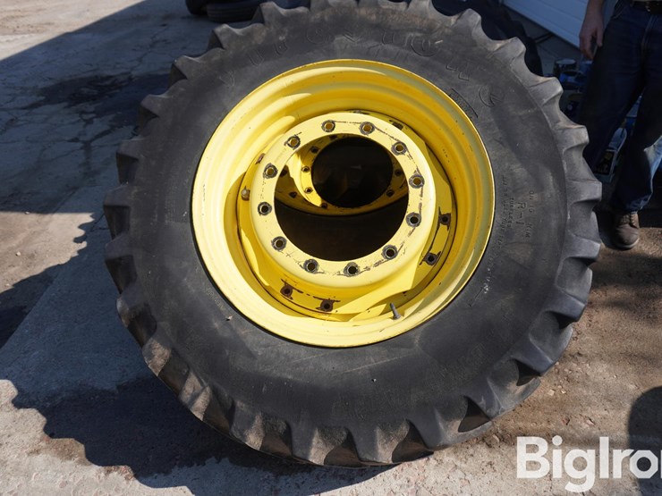john-deere-16-image-6