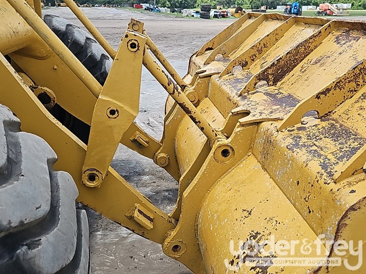 caterpillar-950-image-12