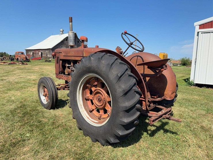 mccormick-deering-super-w-9-image-3