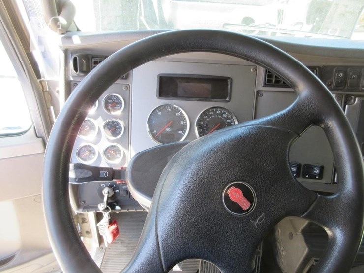 2016-kenworth-t270-image-13