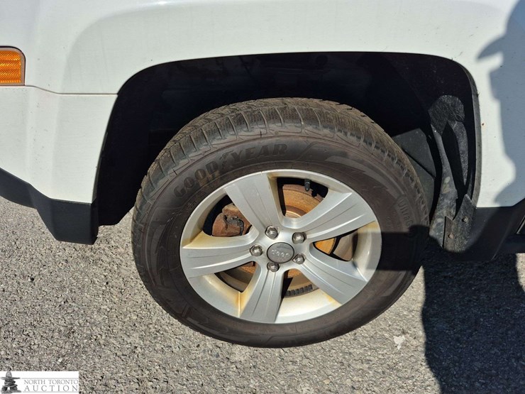 2015-jeep-patriot-image-17