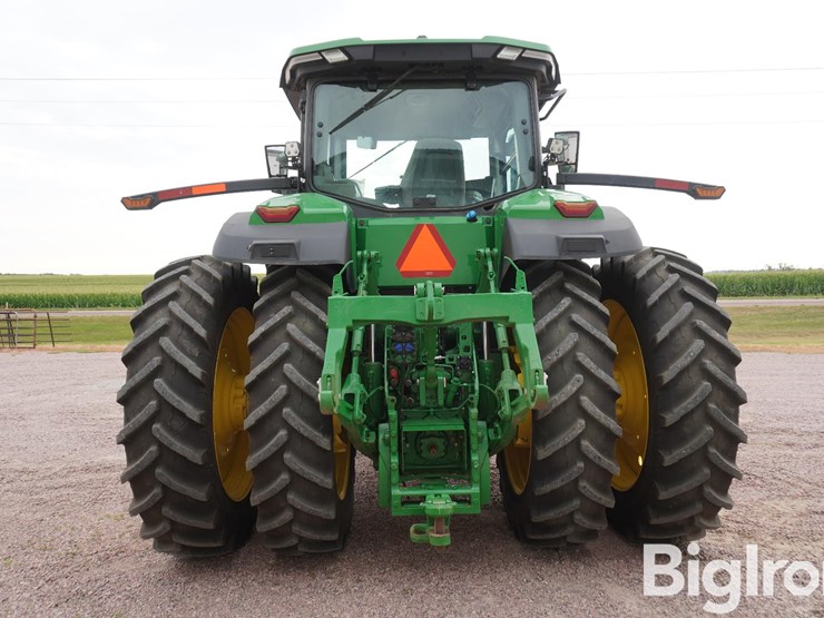 john-deere-8r-250-image-6