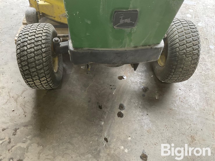 john-deere-111-image-11