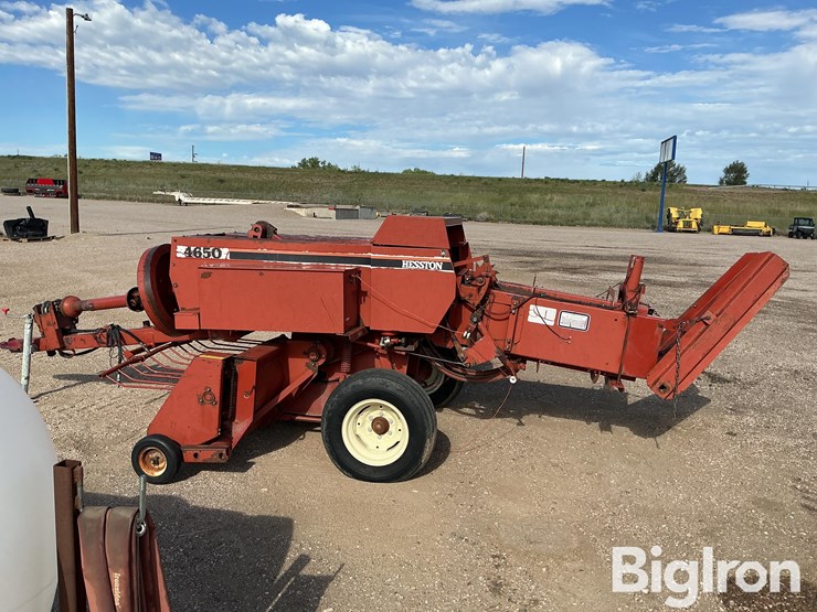 hesston-4650-image-8