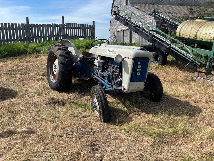 ford-4000-image-1