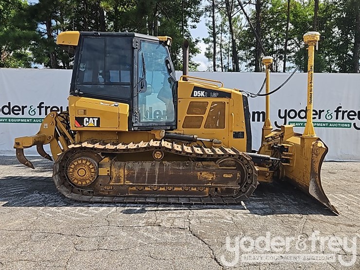 2015-caterpillar-d5k2-lgp-image-6