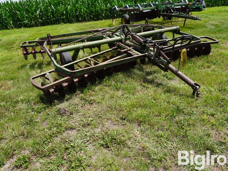 john-deere-aw-image-3