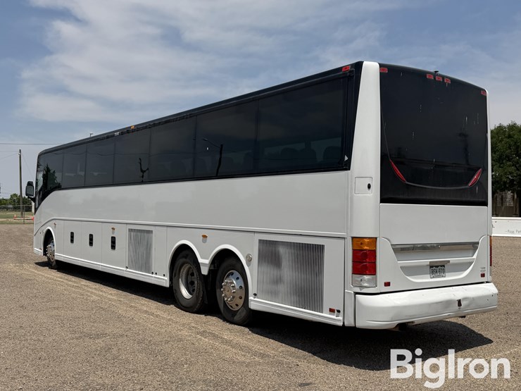 2007-vanhool-c2045-image-7