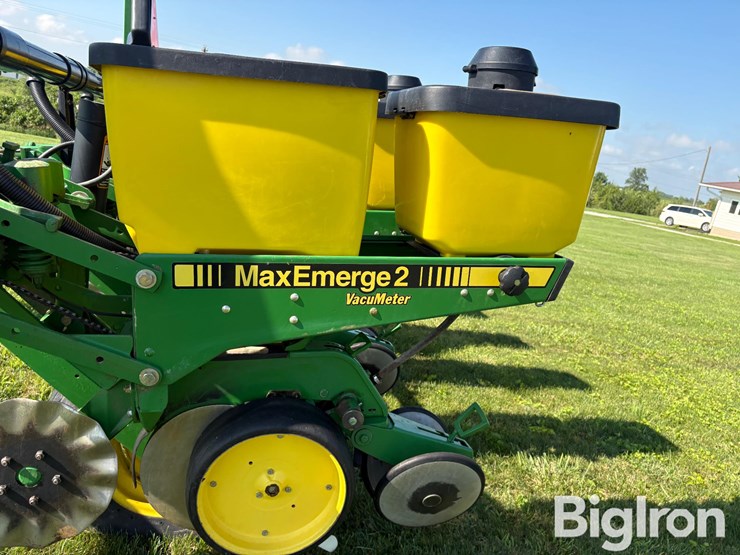 john-deere-7200-image-12