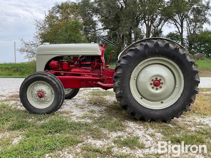 ford-8n-image-8